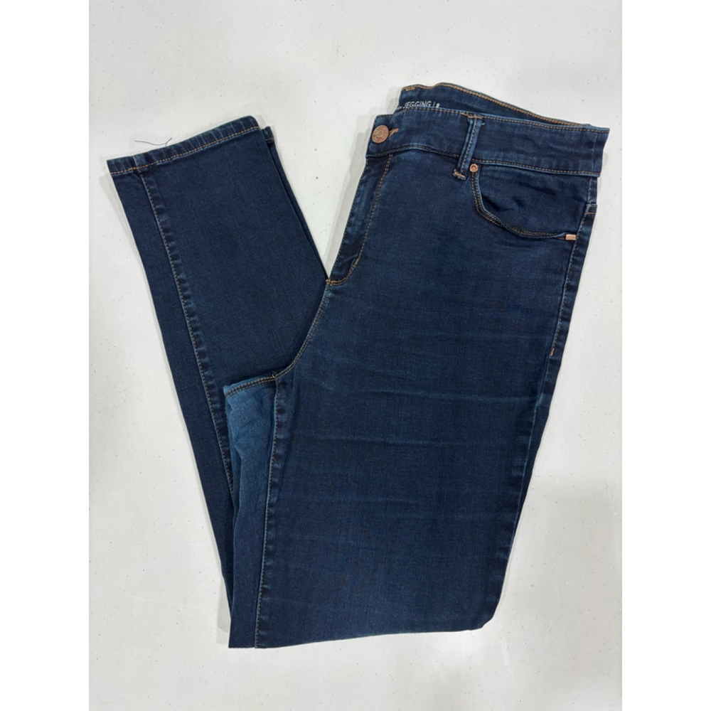 Chico's Dark Blue The Platinum Jegging Women’s Size 12
